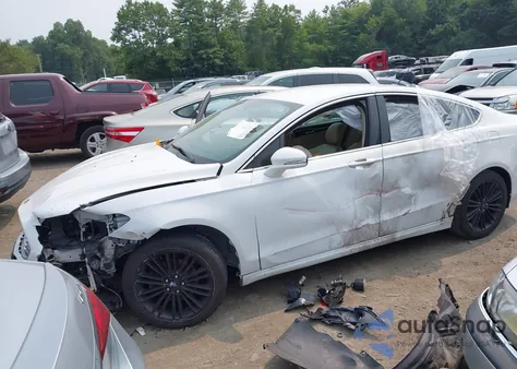 2013 Ford Fusion Se z USA, uszkodzony, nr VIN 3FA6P0HR8DR330618